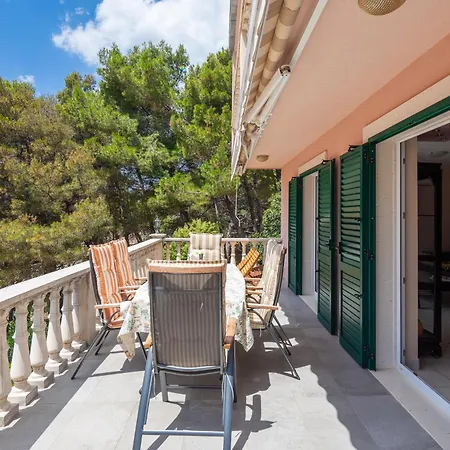 Eden - Private Beachfront House With Pool *