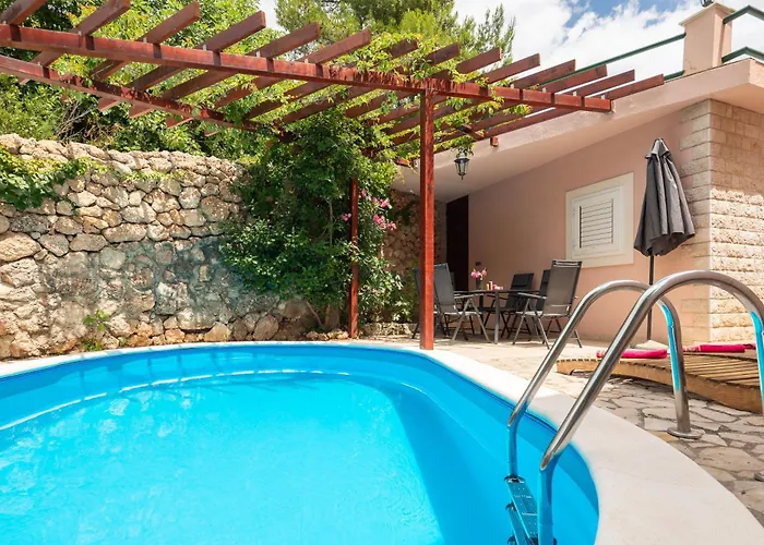 Eden - Private Beachfront House With Pool Mimice