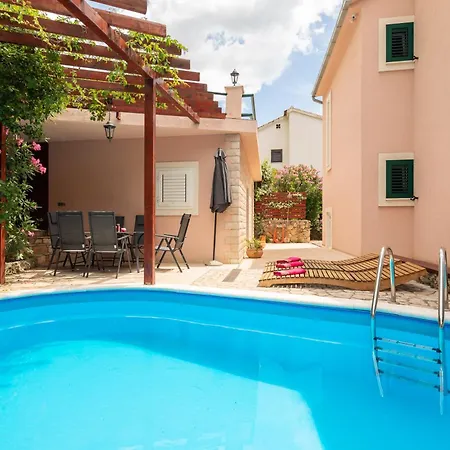 Villa Eden - Private Beachfront House With Pool Mimice