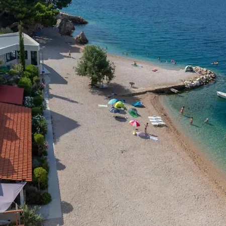 Villa Eden - Private Beachfront House With Pool *
